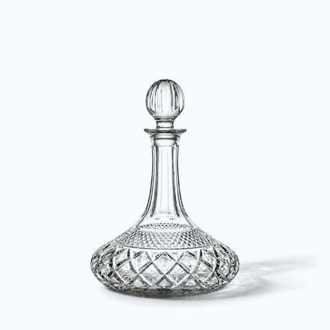 Carafe à Décanter Ancienne Rondo, avec son ombre portée, sur fond blanc