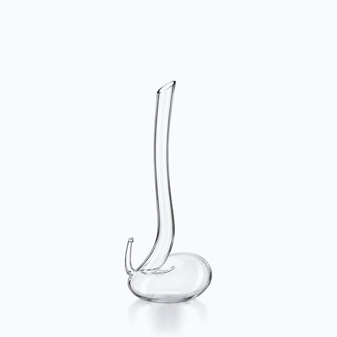 Carafe à décanter le Vin Design Glissando, sur fond blanc