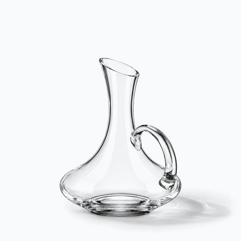 Carafe à Décanter Vin Ballade, avec son ombre portée, sur fond blanc