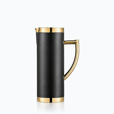 Carafe à Eau Design, sur fond blanc