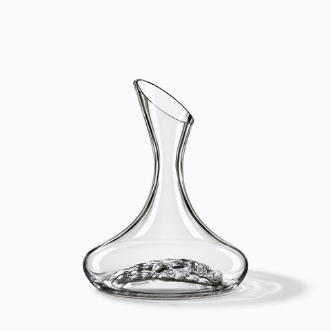 Carafe à Vin Moderne Grappe, avec son ombre portée, sur fond blanc