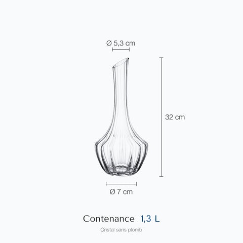 Dimensions : Carafe à Vin Ondulé Sienna (hauteur 32 cm, diamètre 5,3 cm, contenance 1,3 L)