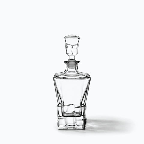 Carafe à Whisky 700 ml Tramontane, avec son ombre portée, sur fond blanc