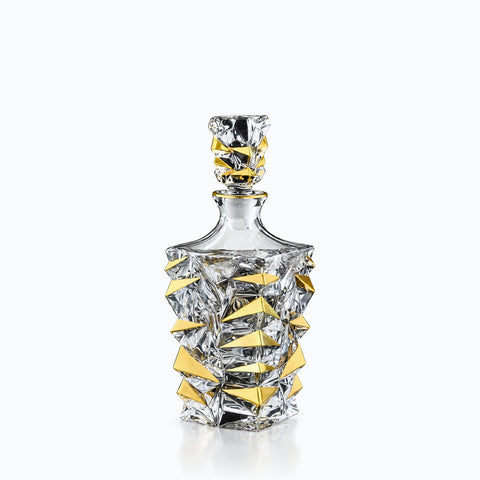 Carafe à Alcool et Whisky Millésime, sur fond blanc