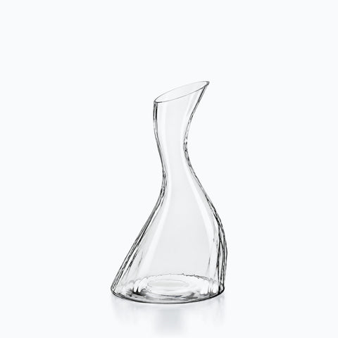 Carafe à Vin Rouge Design Tremolo, sur fond blanc