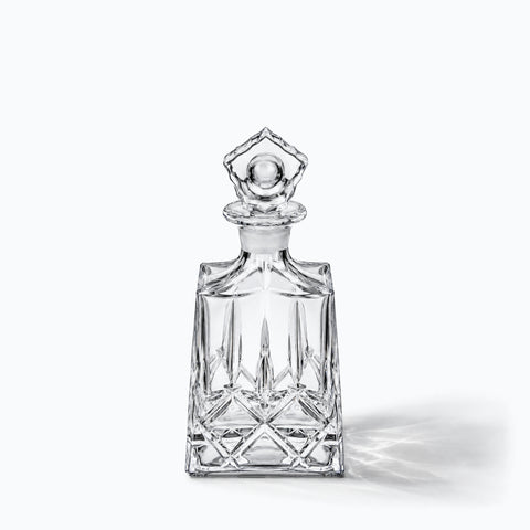 Carafe Whisky Cristal sans Plomb, avec son ombre portée, sur fond blanc