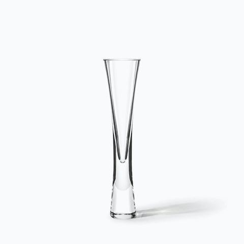 Verre à Champagne Sans Pied, avec son ombre portée, sur fond blanc