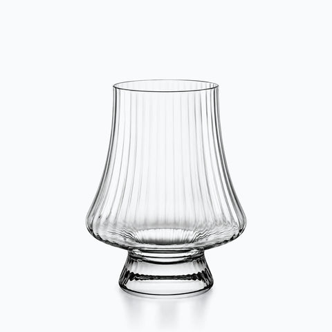 Verre à Digestif Rhum, sur fond blanc