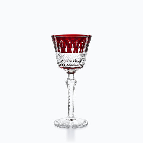 Verre à Vin Coloré, sur fond blanc