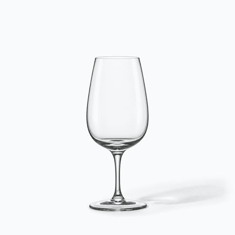 Verre de dégustation Solfège transparent, seul sur fond blanc avec ombre portée