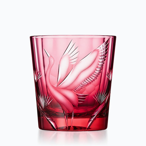 Verre à Whisky Edo Kiriko Cristal Coloré, modèle pourpre, sur fond blanc