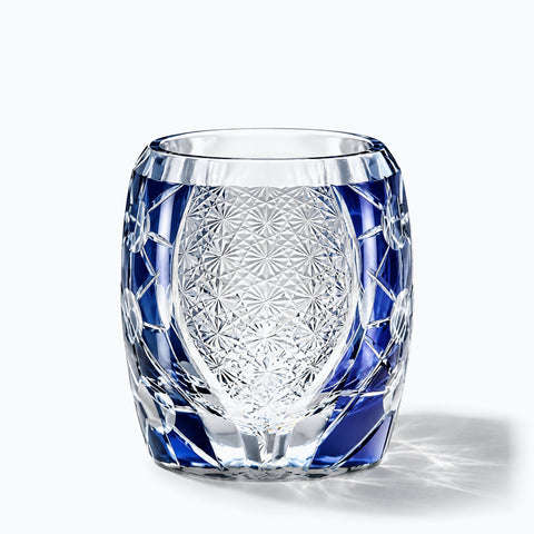 Verre à Whisky Cristal Edo Kiriko, avec son ombre portée, sur fond blanc