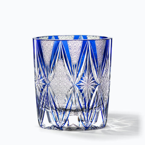 Verre Bleu Losange, avec son ombre portée, sur fond blanc
