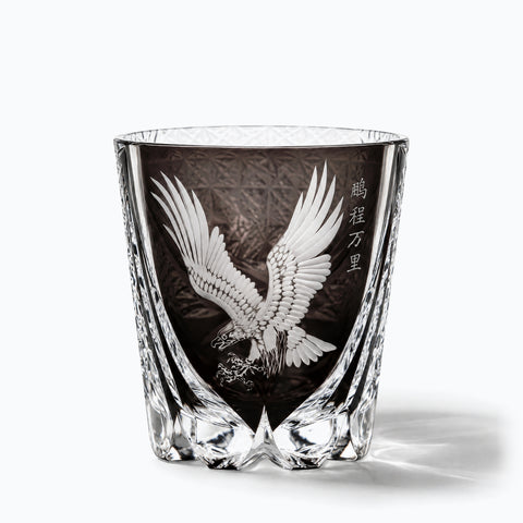 Verre Chasseur Aigle Gravé · Takane, avec son ombre portée, sur fond blanc