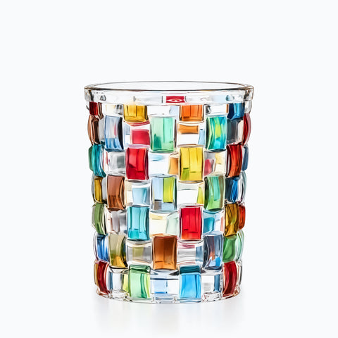 Verre de Table Colorés, sur fond blanc