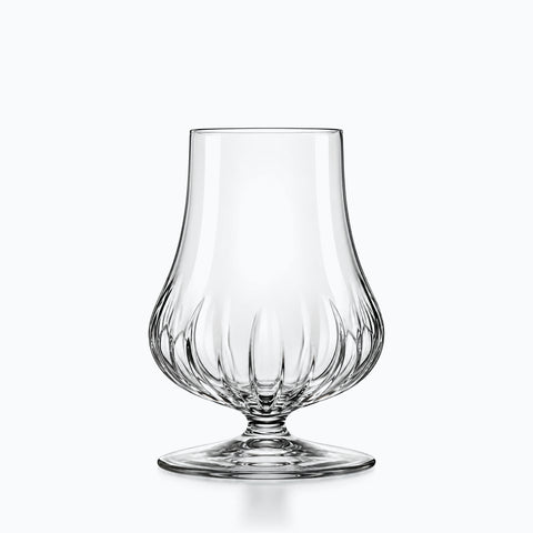 Verre de Dégustation Whisky, sur fond blanc
