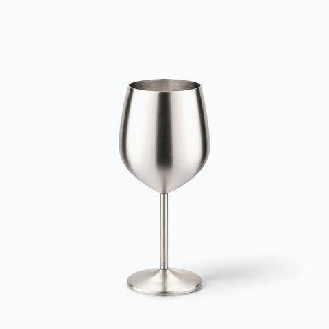 Verre à Vin en Inox, avec son ombre portée, sur fond blanc