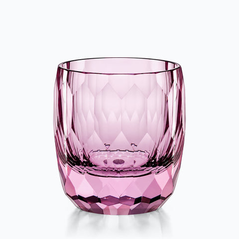 Verre de Couleur Japonais, couleur japonais rubellite, sur fond blanc