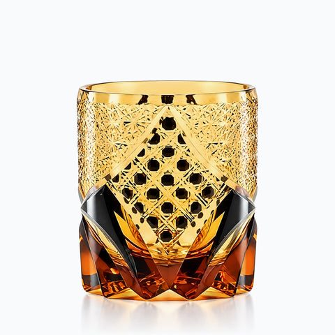 Verre à Whisky Edo Kiriko, sur fond blanc