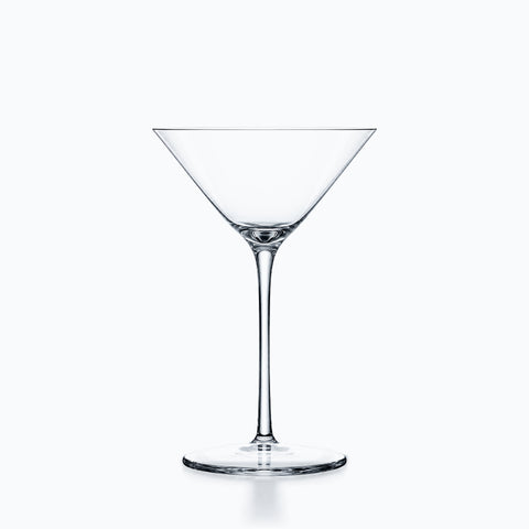 Verre martini cristal transparent, buvant conique à parois droites, tige fine et pied rond
