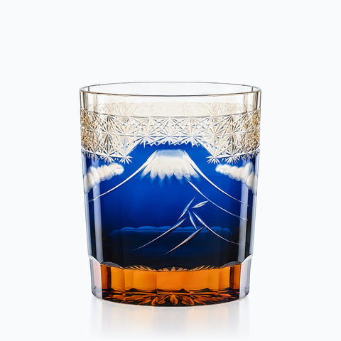 Verre Style Edo Kiriko, sur fond blanc