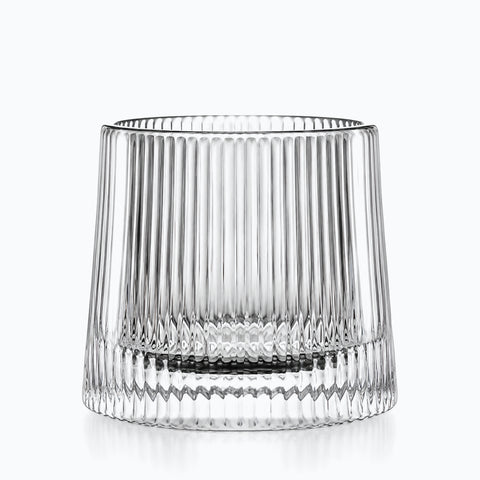 Verre à Whisky Toupie, modèle ripple, sur fond blanc