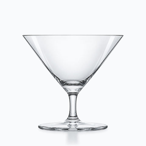 Verre Cocktail Triangle, sur fond blanc