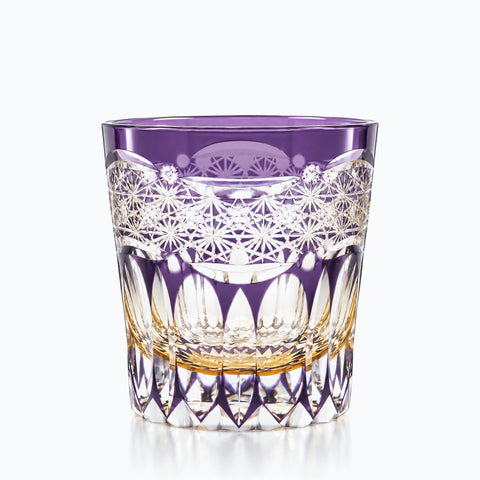 Verre Violet, sur fond blanc
