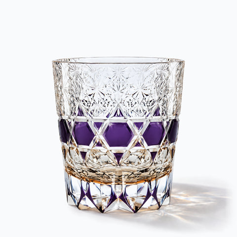 Verre Whisky Carreaux, avec son ombre portée, sur fond blanc
