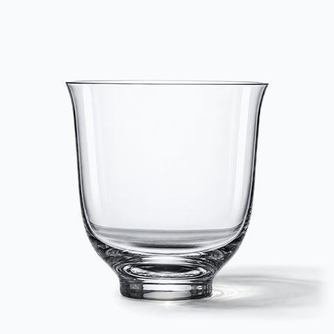 Verre à whisky Collerette seul sur fond blanc, avec son ombre portée
