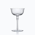 Beau Verre à Cocktail, sur fond blanc