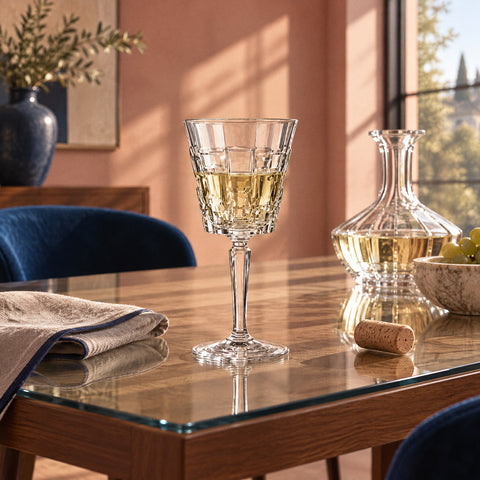 Jolie Verre à Vin, mise en situation à table