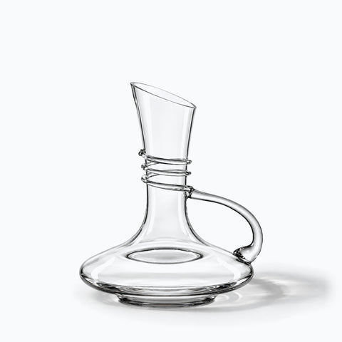 Carafe à Décanter avec Anse Divino, avec son ombre portée, sur fond blanc
