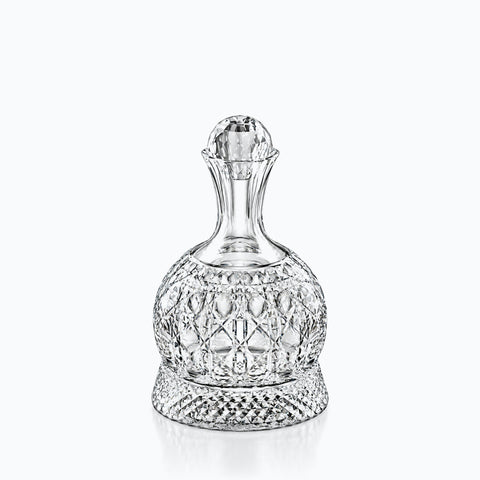 Carafe à Vin Ronde Orbite, sur fond blanc