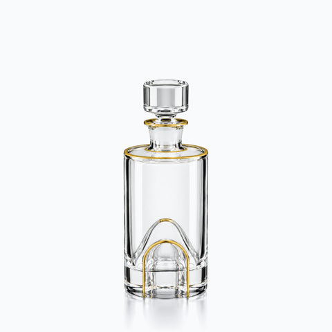 Carafe à Whisky Cristal et Goulot Or Portique, sur fond blanc