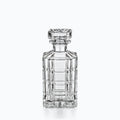 Carafe à Whisky Rectangulaire Créneau, sur fond blanc