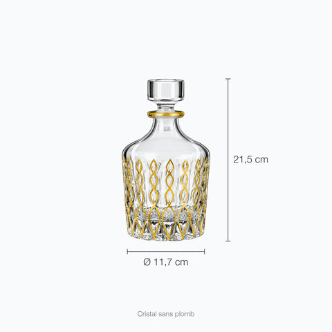 Dimensions : Carafe Ancienne Cristal Taillé en Losange Écusson (hauteur 21,5 cm)