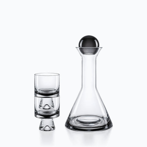 Carafe d'eau Cristal Perlaqua, sur fond blanc