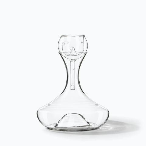 Carafe Aération Scherzo, avec son ombre portée, sur fond blanc