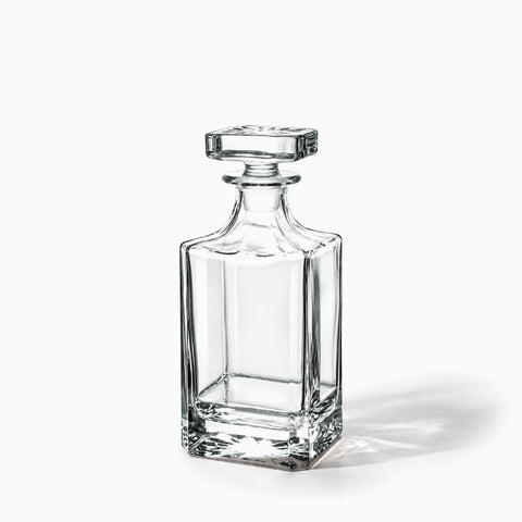 Carafe à Whisky Peaky Blinders, avec son ombre portée, sur fond blanc