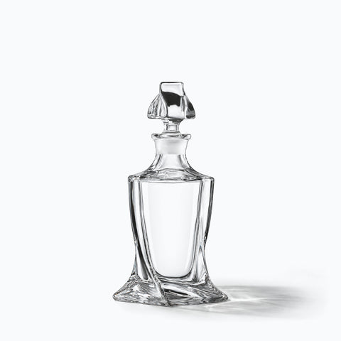 Carafe à Whisky Quadro Citadelle, avec son ombre portée, sur fond blanc