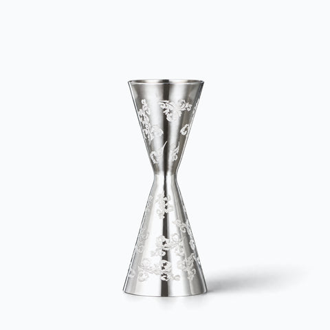 Doseur Pampre double cône en inox gravé, seul sur fond blanc avec ombre portée
