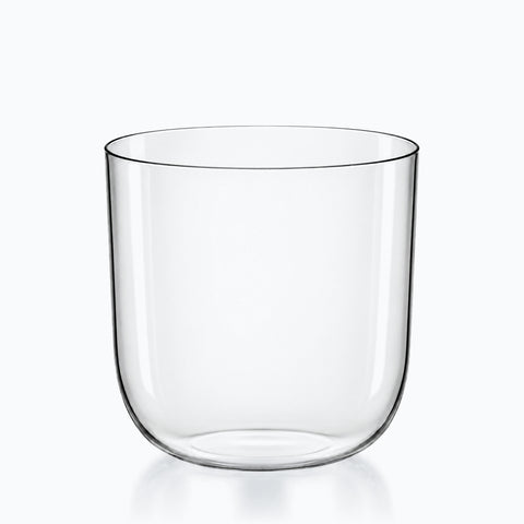 Gobelet cristal fait main vu de face sur fond blanc, verre bas transparent à paroi fine, fond arrondi et sans pied
