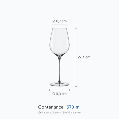 Cotes du grand verre à vin rouge Vocalise sur fond blanc : hauteur 27,1 cm, diamètre du haut 6,7 cm, de la base 9,3 cm, 67 cl