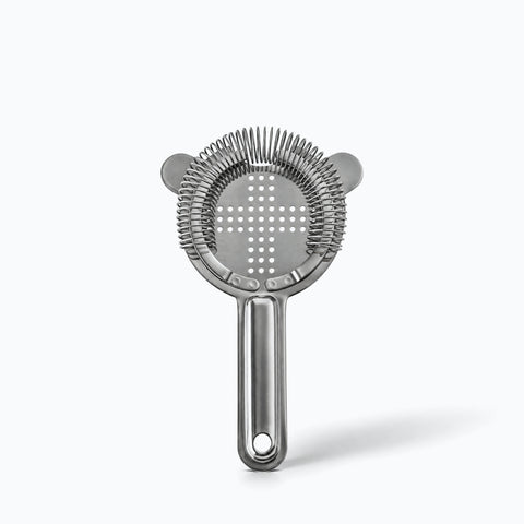 Hawthorne strainer Croisée seul sur fond blanc, ombre portée