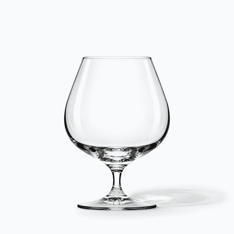 Verre à Cognac Gabare, avec son ombre portée, sur fond blanc