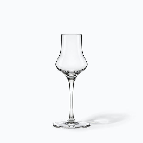 Verre à Dégustation Cognac, avec son ombre portée, sur fond blanc