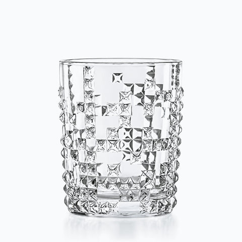 Verre à Eau Design Original, sur fond blanc
