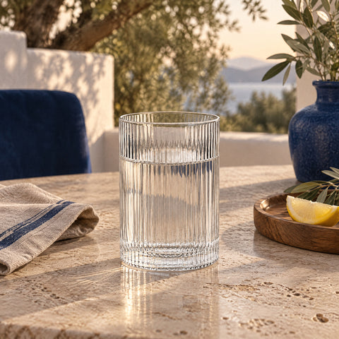 Verre à Eau Strié, mise en situation à table