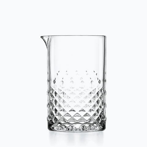 Verre à Mélange Cocktail, modèle classic, sur fond blanc